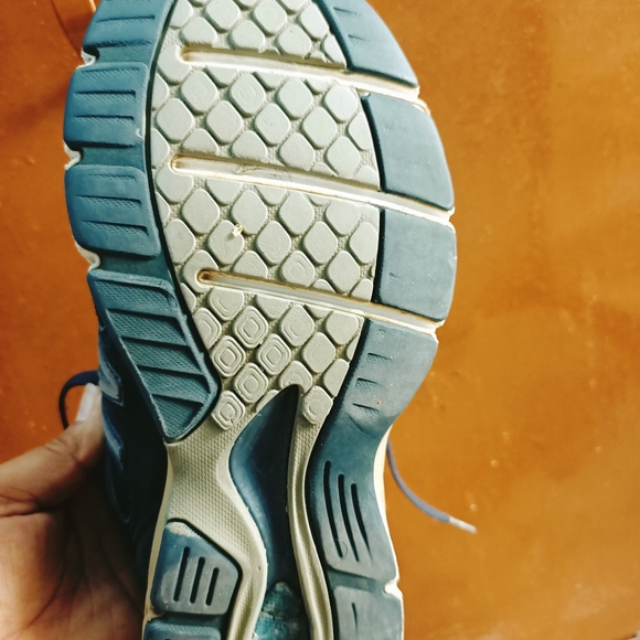 NEW BALANCE 900v4 sneakers - Picture 15 of 15